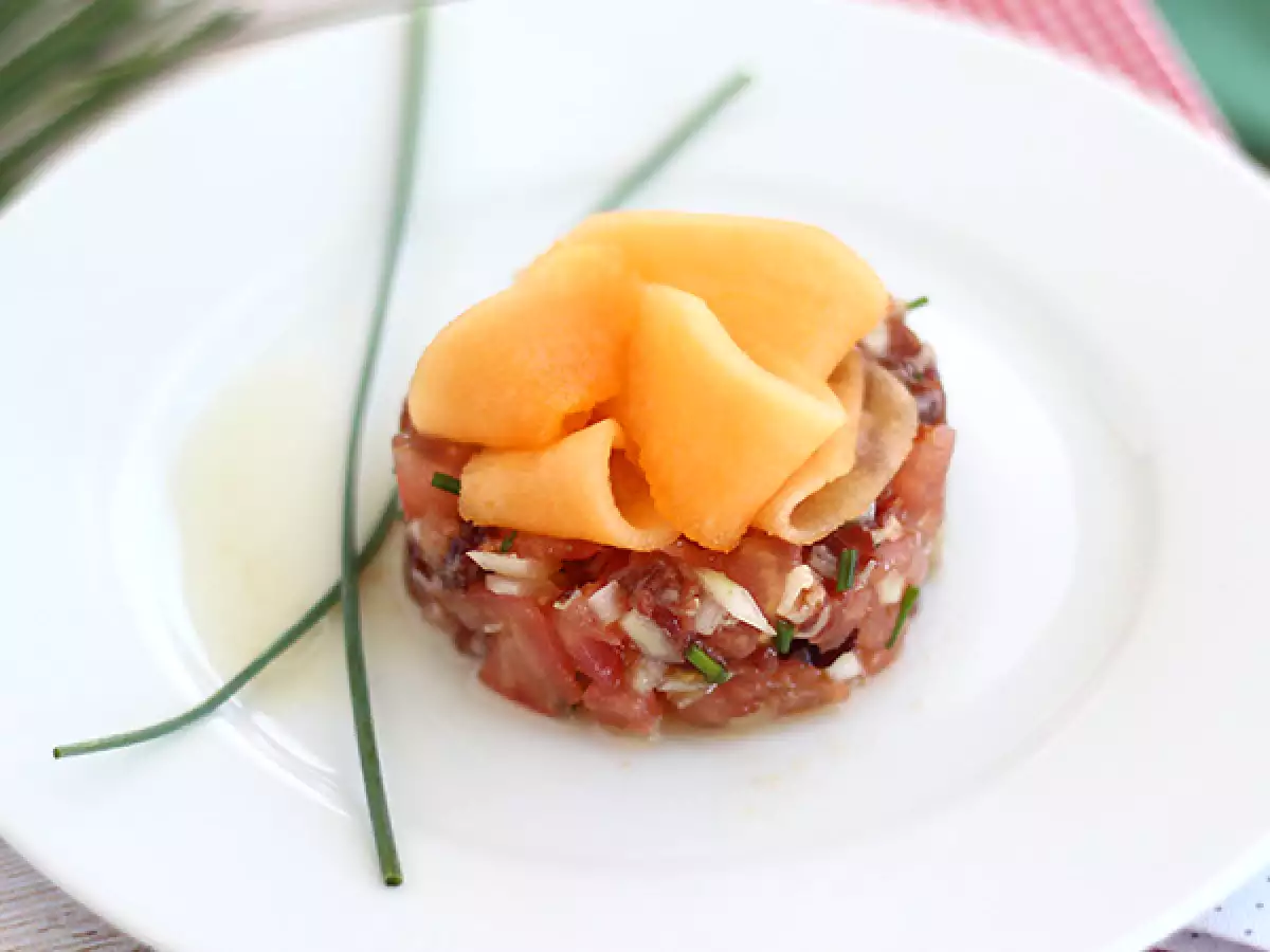 Tartare Ham, Melon, dan Tomat
