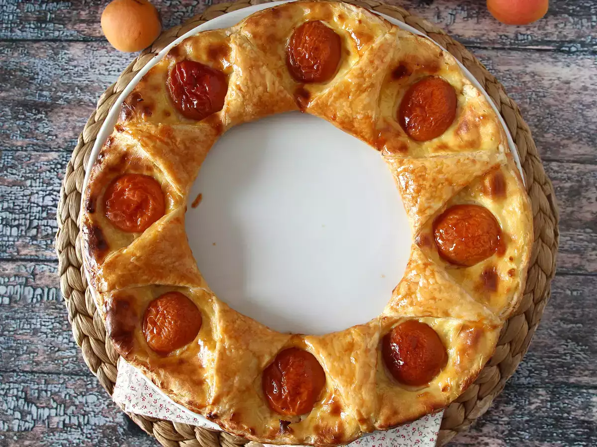 Tarte oranaise - Puff pastry, puding, dan aprikot - foto 5