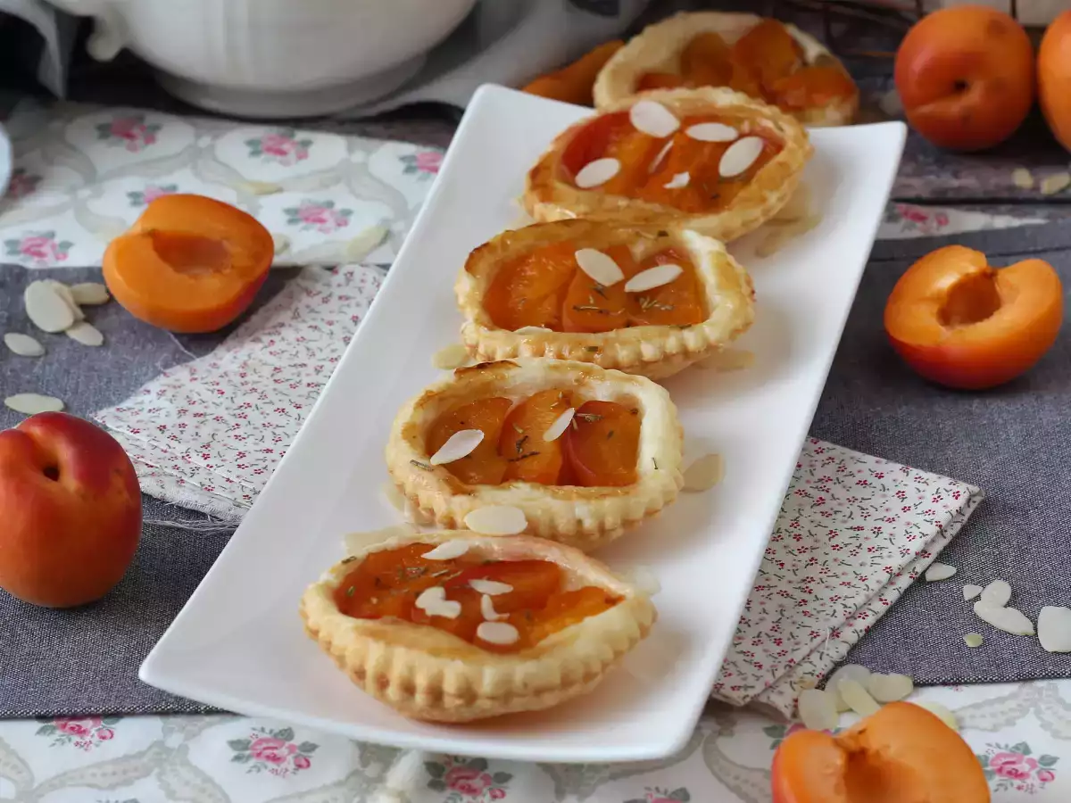 Tartelettes tatin aprikot, makanan penutup cepat saji saat Anda kedatangan tamu! - foto 3
