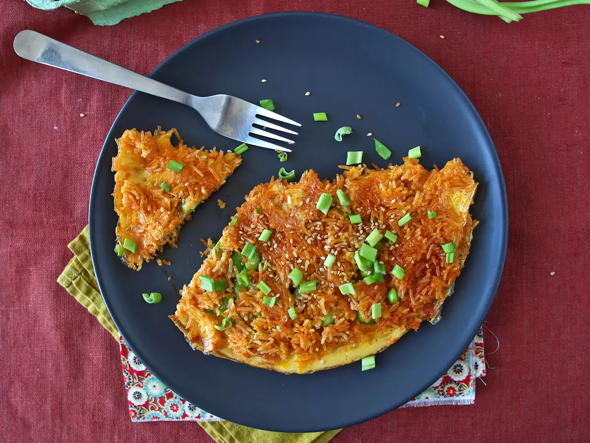 Telur dadar dengan nasi renyah dan kacang kedelai, makanan pedas yang cepat dan bebas limbah! - foto 6