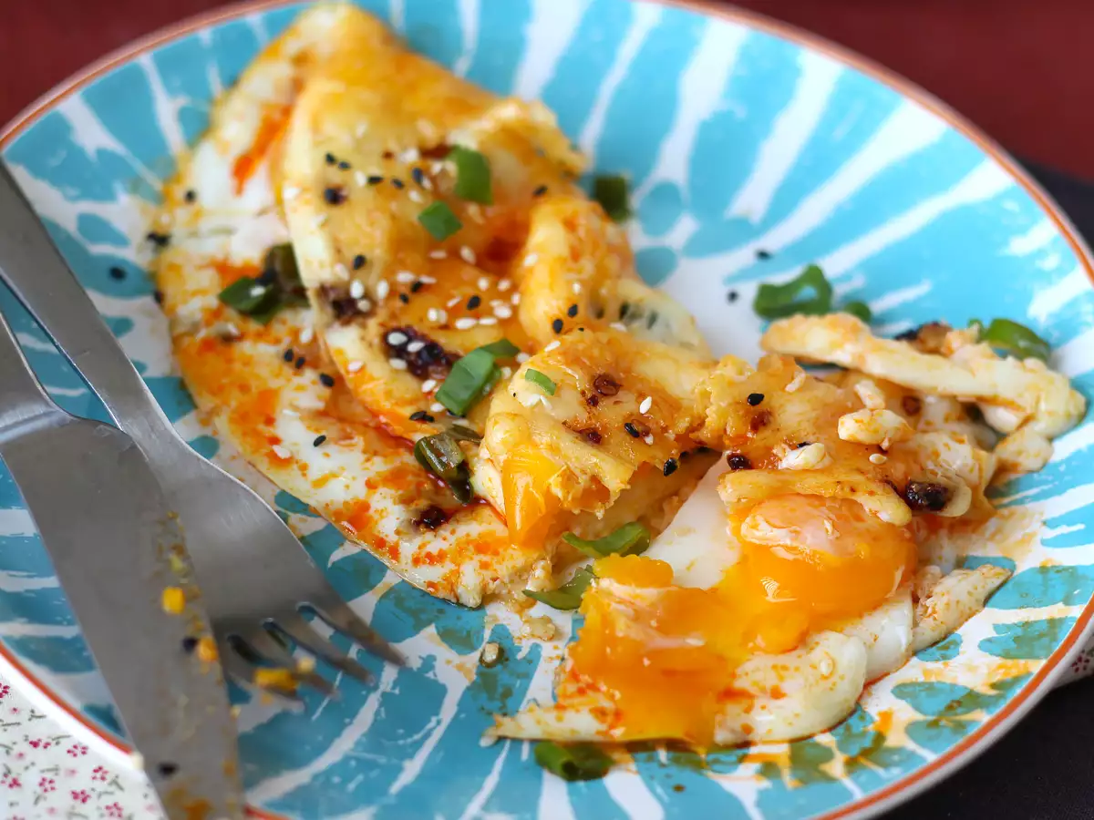 Telur goreng dengan madu dan mozzarella, sarapan ekspres yang manis, asin, dan pedas! - foto 6