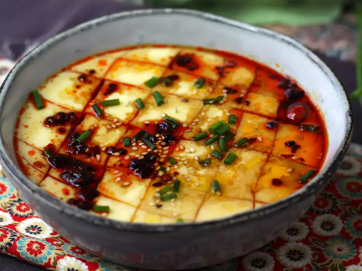 Telur kukus Cina: resep Cina untuk telur sutra kukus hanya dengan dua bahan! - foto 7