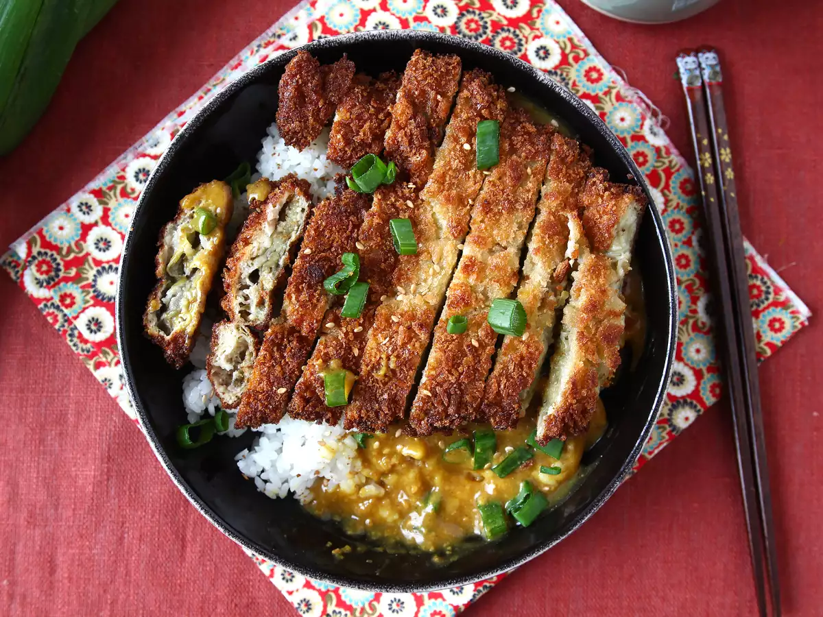 Terong dilapisi tepung roti dengan remah roti panko, kari Jepang ala katsu tapi vegetarian - foto 2