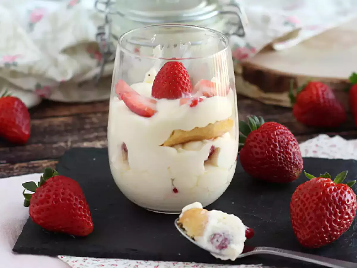 Tiramisu Stroberi dalam Gelas - foto 2