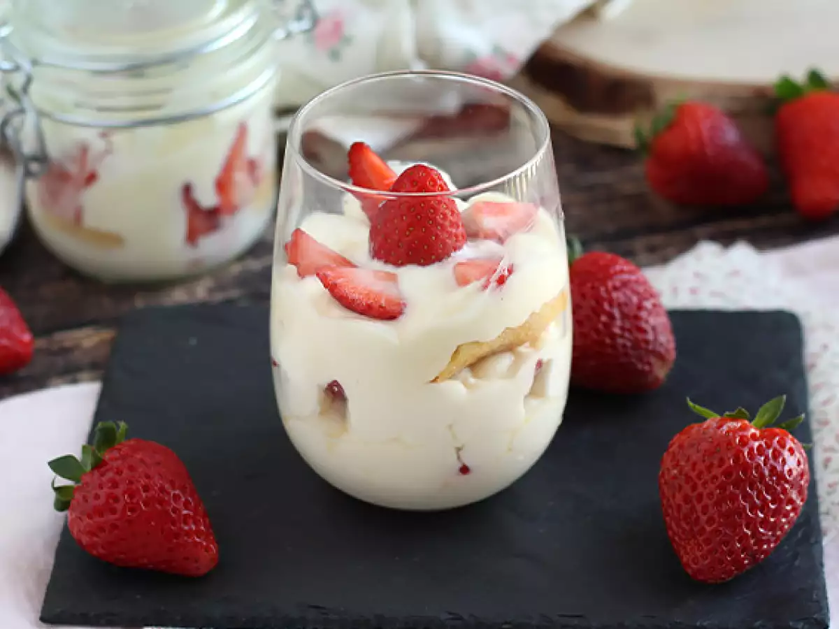 Tiramisu Stroberi dalam Gelas - foto 4