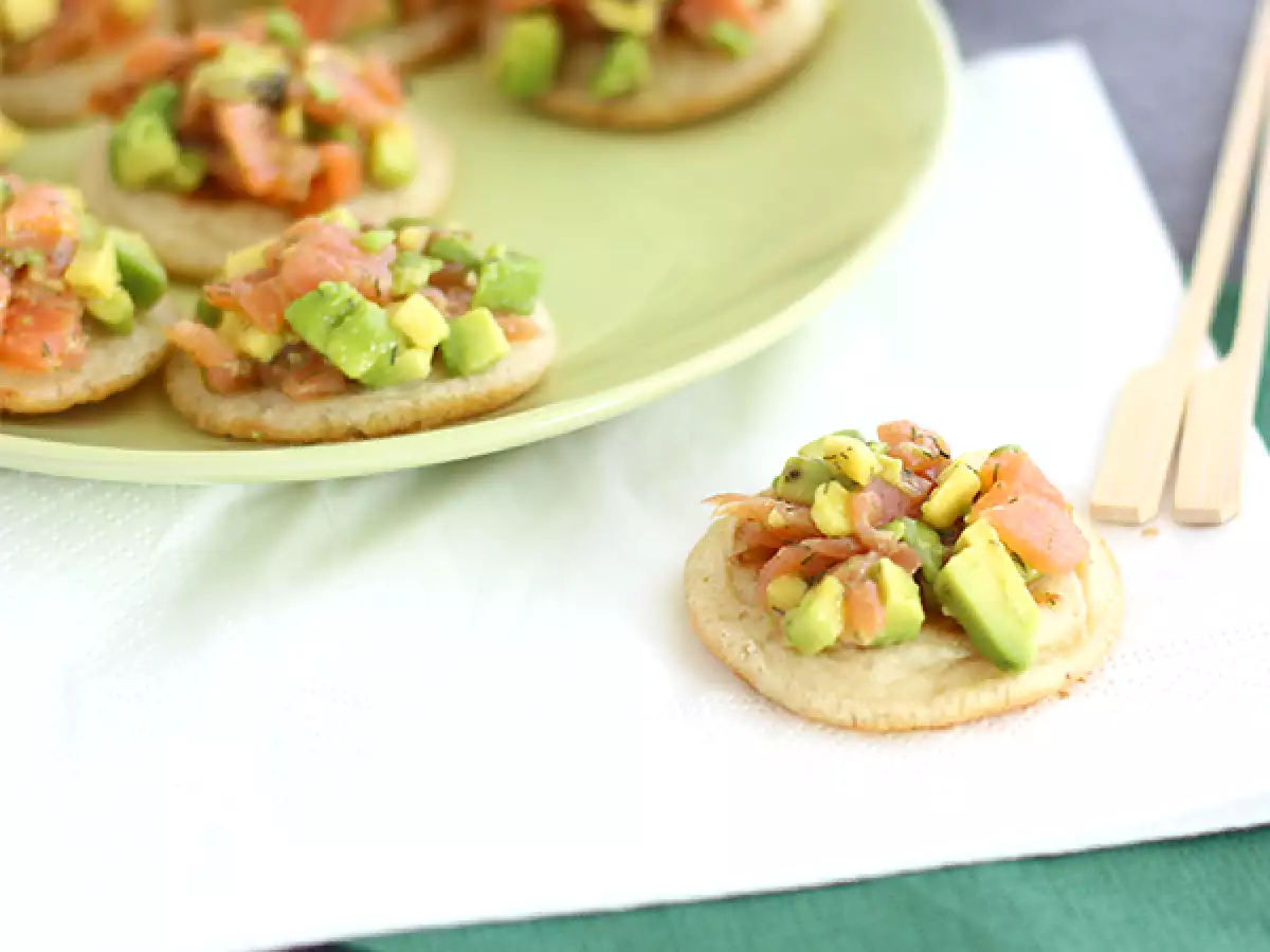 Toast Salmon dan Alpukat - foto 3