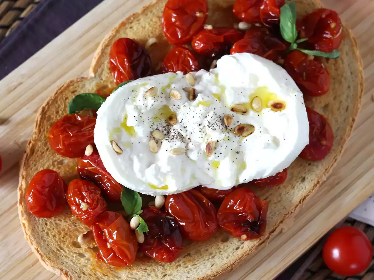 Tomat panggang dan burrata bruschetta - foto 4