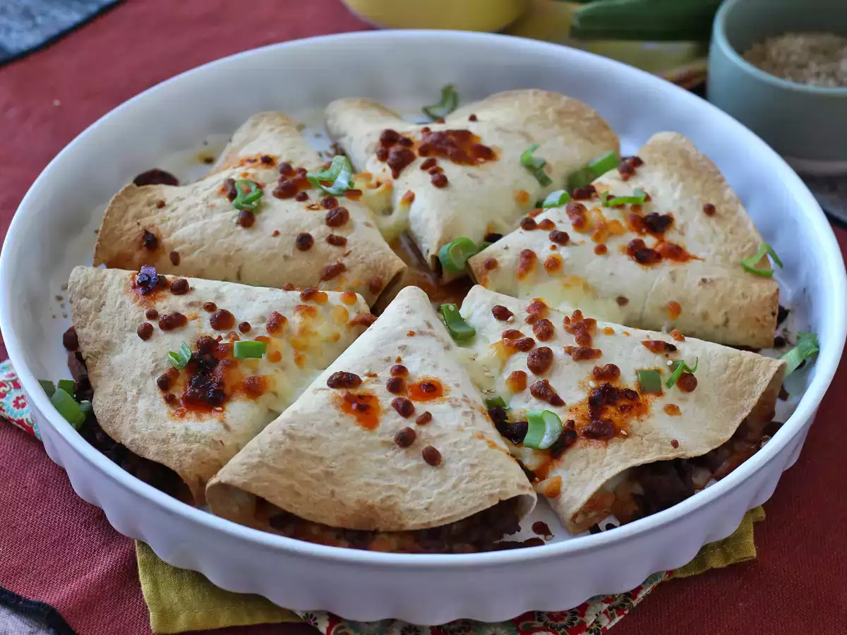 Tortilla Isi Daging Sapi Pedas ala Quesadilla Panggang - foto 2