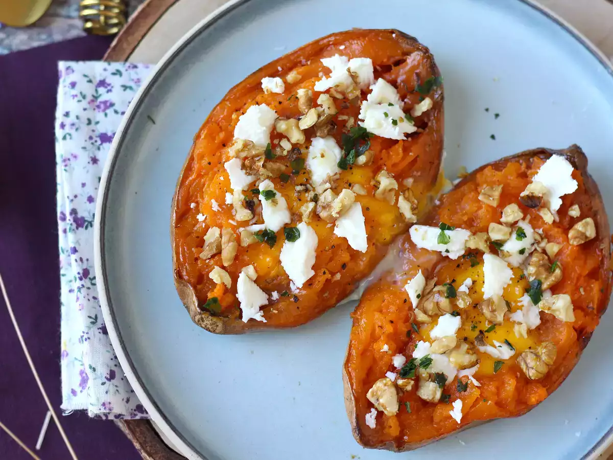 Ubi jalar panggang dengan telur, keju feta, madu, dan kacang kenari - foto 6