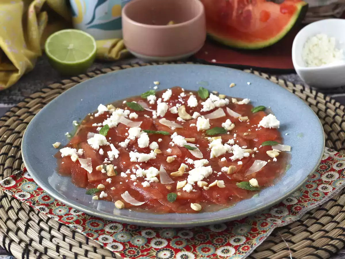 Watermelon Carpaccio: makanan pembuka musim panas yang menyegarkan
